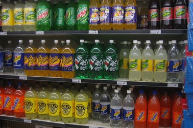 Có nên đánh thuế tiêu thụ đặc biệt với cơm, phở và hải sản?