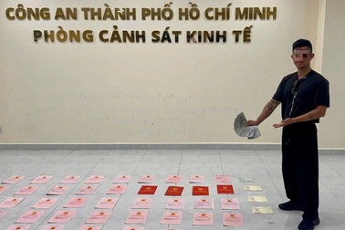 80 sổ đỏ, nhiều ngoại tệ và sổ tiết kiệm trong két sắt của Ngân 98