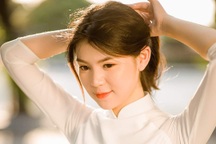 Vẻ đẹp giản dị mà say lòng người của nữ sinh Hà thành