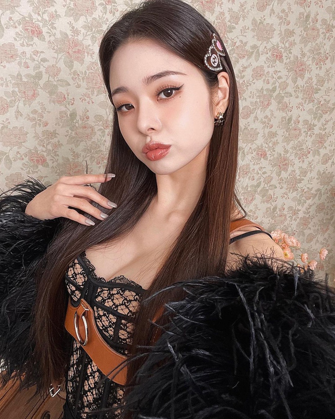 Cô gái hot nhất mạng xã hội châu Á - Song Ji A thừa nhận dùng đồ nhái - 4 Cô gái hot nhất mạng xã hội châu Á - Song Ji A thừa nhận dùng đồ nhái - 4