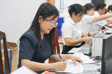 Phường đi đầu trao quyền cho công chức thay chủ tịch ký chứng thực