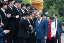 Chủ tịch nước gặp mặt 33 học sinh đoạt giải Olympic và KHKT quốc tế
