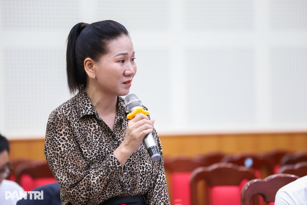 Công nhân mất không có tiền làm đám tang, 11 năm sau mới nhận được bảo hiểm - 1 Công nhân mất không có tiền làm đám tang, 11 năm sau mới nhận được bảo hiểm - 1