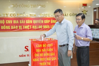 Cán bộ, công nhân viên Sabeco ủng hộ khắc phục hậu quả thiên tai