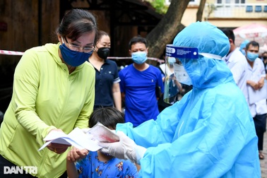 Gần 16.000 F0 trong cả nước, Hà Nội, Hải Phòng dẫn đầu ca mắc mới