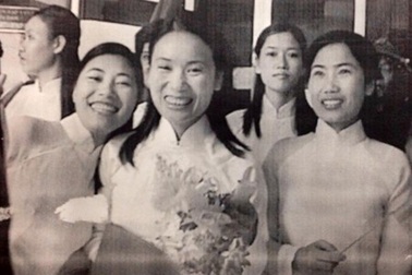 Những người đẹp tuổi Thân làm MC nổi đình nổi đám của showbiz Việt