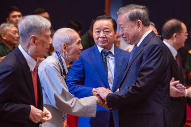 Cuộc gặp mặt đặc biệt tri ân người có công, nhân chứng lịch sử