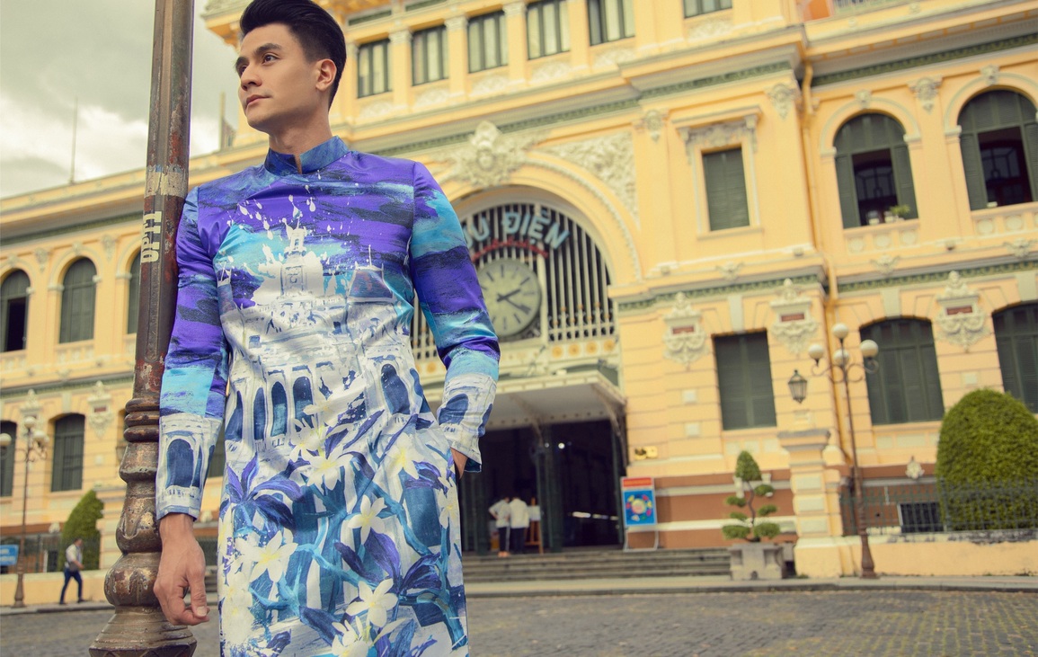 Siêu mẫu Vĩnh Thụy dạo phố xuân với áo dài Liên Hương - 8 Siêu mẫu Vĩnh Thụy dạo phố xuân với áo dài Liên Hương - 8