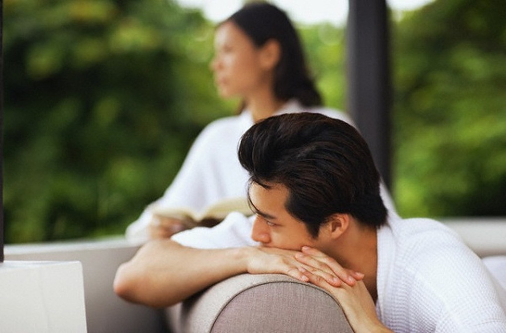 Nhà gái giàu có suốt ngày cho tiền khiến tôi muốn... nhanh chóng huỷ hôn - 1 Nhà gái giàu có suốt ngày cho tiền khiến tôi muốn... nhanh chóng huỷ hôn - 1