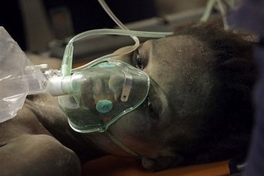 Cứu sống bé gái bị chôn vùi 15 ngày dưới đống đổ nát Haiti