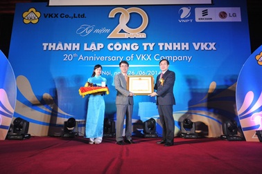 Lễ kỷ niệm 20 năm ngày thành lập công ty TNHH VKX và đón nhận bằng khen của Thủ tướng