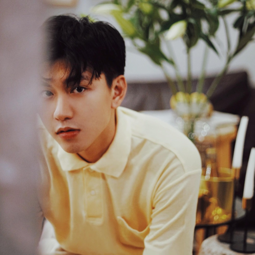 Hot boy hàng không mới nổi hút fans nhờ vẻ đẹp tự nhiên giản dị, ấm áp - 4 Hot boy hàng không mới nổi hút fans nhờ vẻ đẹp tự nhiên giản dị, ấm áp - 4