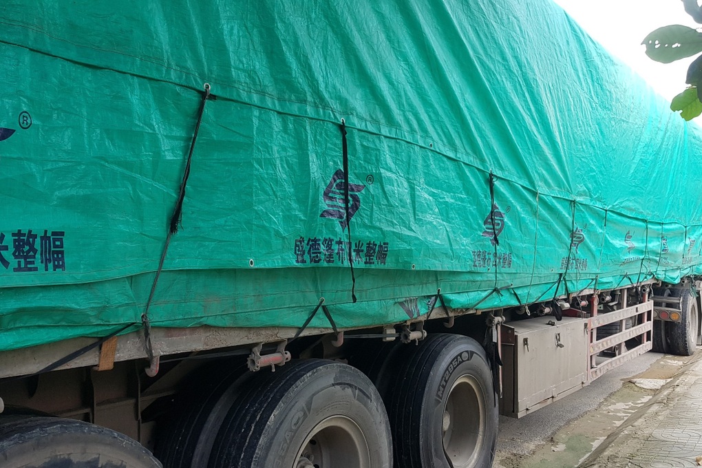 Tài xế bỏ của chạy lấy người, thanh tra giao thông khốn khổ lo… trông xe - 6 Tài xế bỏ của chạy lấy người, thanh tra giao thông khốn khổ lo… trông xe - 6