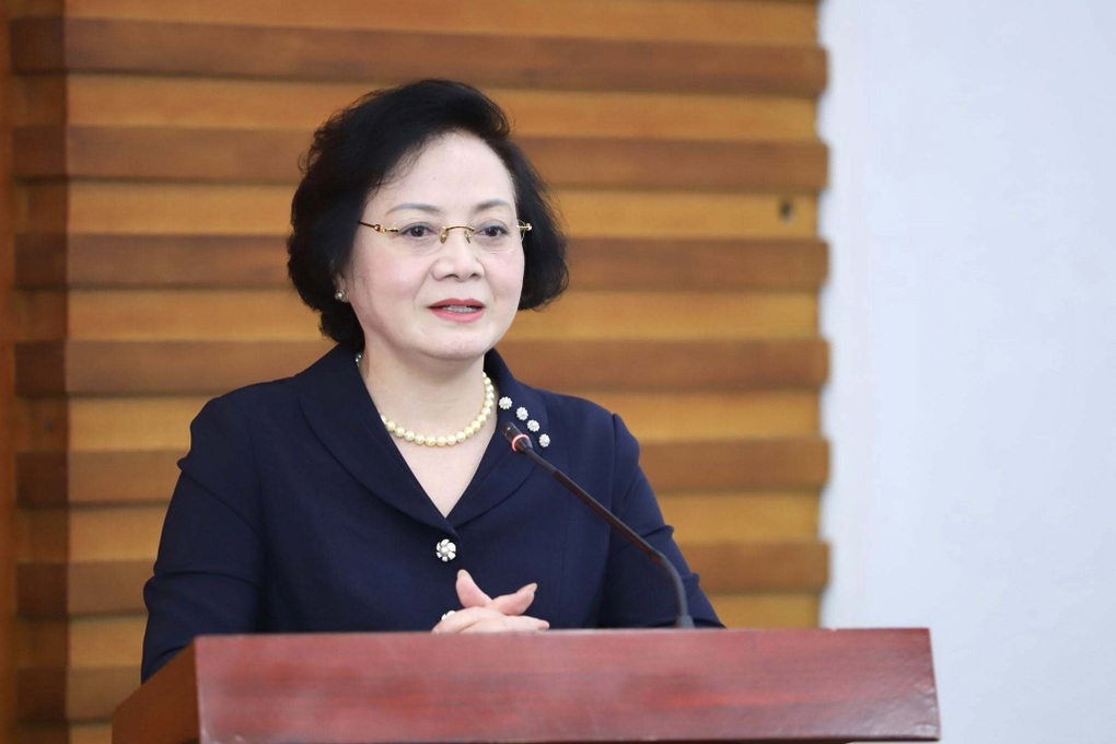Phó Thủ tướng trao quyết định tiếp nhận, bổ nhiệm Thứ trưởng Bộ Văn hóa - 2 Phó Thủ tướng trao quyết định tiếp nhận, bổ nhiệm Thứ trưởng Bộ Văn hóa - 2