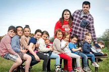 Đặt tên cho 12 người con chỉ từ 4 chữ cái