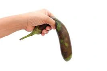 Thanh niên 32 tuổi tự cắt lìa dương vật