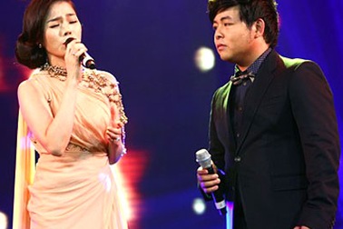 Quang Lê ru đắm say trong đêm Tình xưa huyền diệu