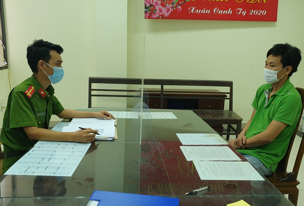 Vụ giám đốc làm giả giấy xét nghiệm Covid-19: Khởi tố 12 đối tượng - 1 Vụ giám đốc làm giả giấy xét nghiệm Covid-19: Khởi tố 12 đối tượng - 1