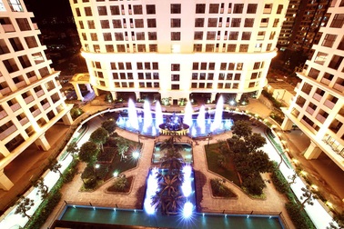 Lạc bước vào khu vườn đậm chất châu Âu trong lòng Hà Nội yên bình