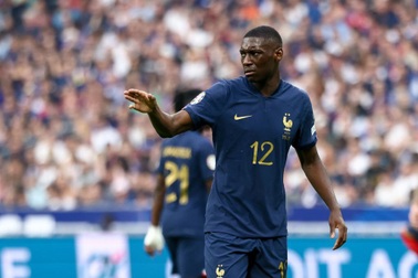 Sau Harry Kane, Man Utd tiếp tục từ bỏ Kolo Muani