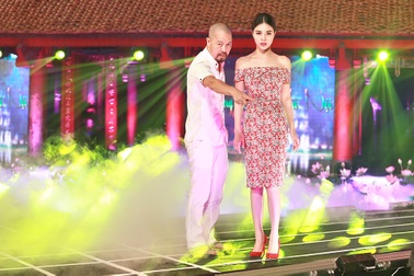 Nhà thiết kế Đức Hùng lần đầu thử sức trong vai trò tổng đạo diễn