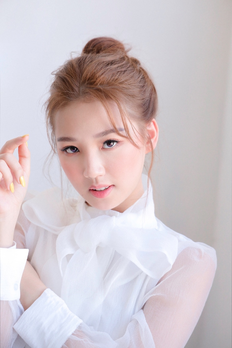 Amee tung ca khúc kêu gọi mọi người ở nhà chống dịch Covid-19 gây sốt - 4 Amee tung ca khúc kêu gọi mọi người ở nhà chống dịch Covid-19 gây sốt - 4