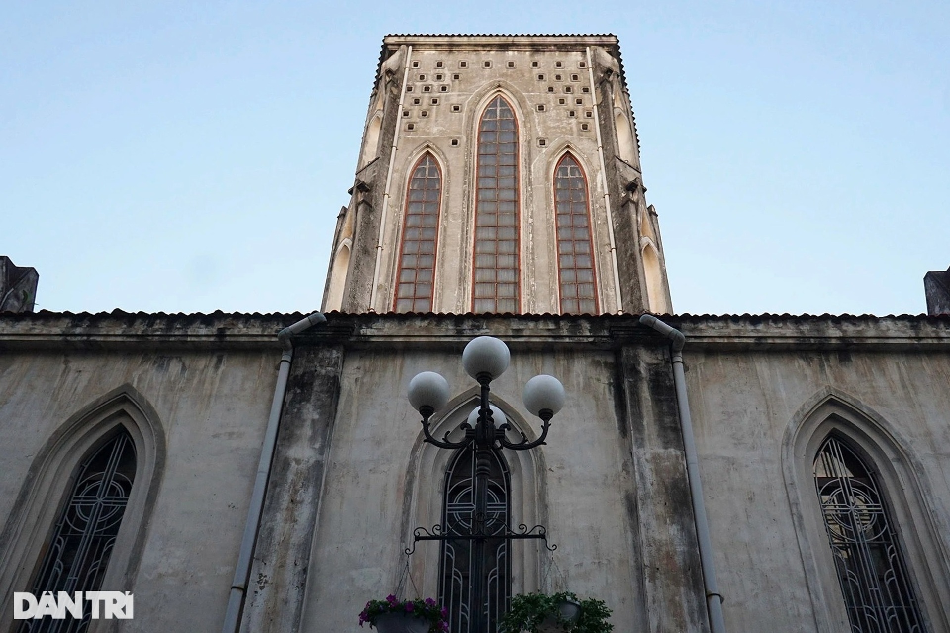 So sánh hình ảnh Nhà Thờ Lớn Hà Nội trước và sau khi trùng tu sửa chữa - 7