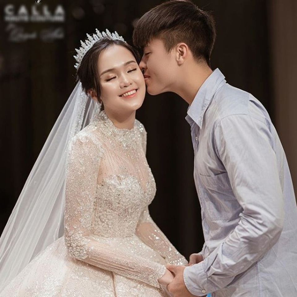 Ánh mắt tình bể bình Duy Mạnh dành cho cô dâu khiến bao fan nữ hâm mộ - 3 Ánh mắt tình bể bình Duy Mạnh dành cho cô dâu khiến bao fan nữ hâm mộ - 3