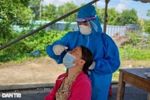 Covid-19 hôm nay: Ca mắc mới xuất hiện ở 43 tỉnh thành, TPHCM tiếp tục giảm