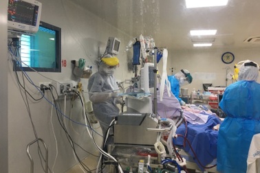 TPHCM: Chiến sĩ công an mắc Covid-19 tổn thương phổi, 11 ca bệnh trở nặng