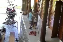 Tạm đình chỉ công tác cán bộ xã bị tố sàm sỡ nữ sinh lớp 10