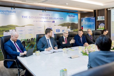 Bộ trưởng Tài chính bang Victoria, Australia làm việc cùng Nutifood