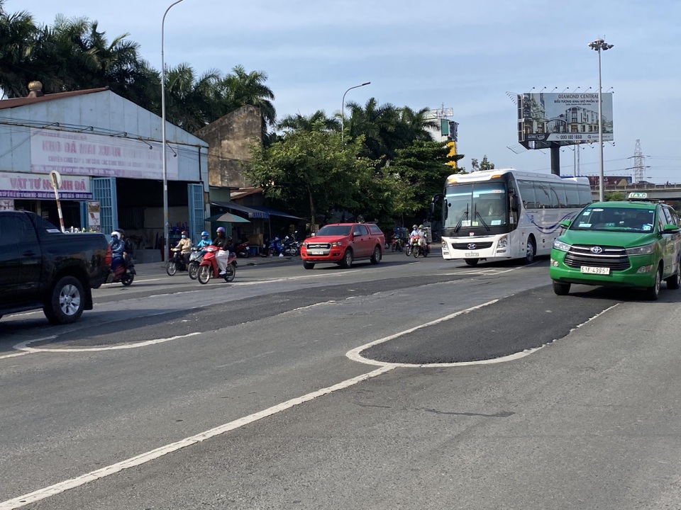 Chấm dứt hợp đồng BOT trước thời hạn, dỡ trạm thu phí bỏ hoang 5 năm - 6 Chấm dứt hợp đồng BOT trước thời hạn, dỡ trạm thu phí bỏ hoang 5 năm - 6