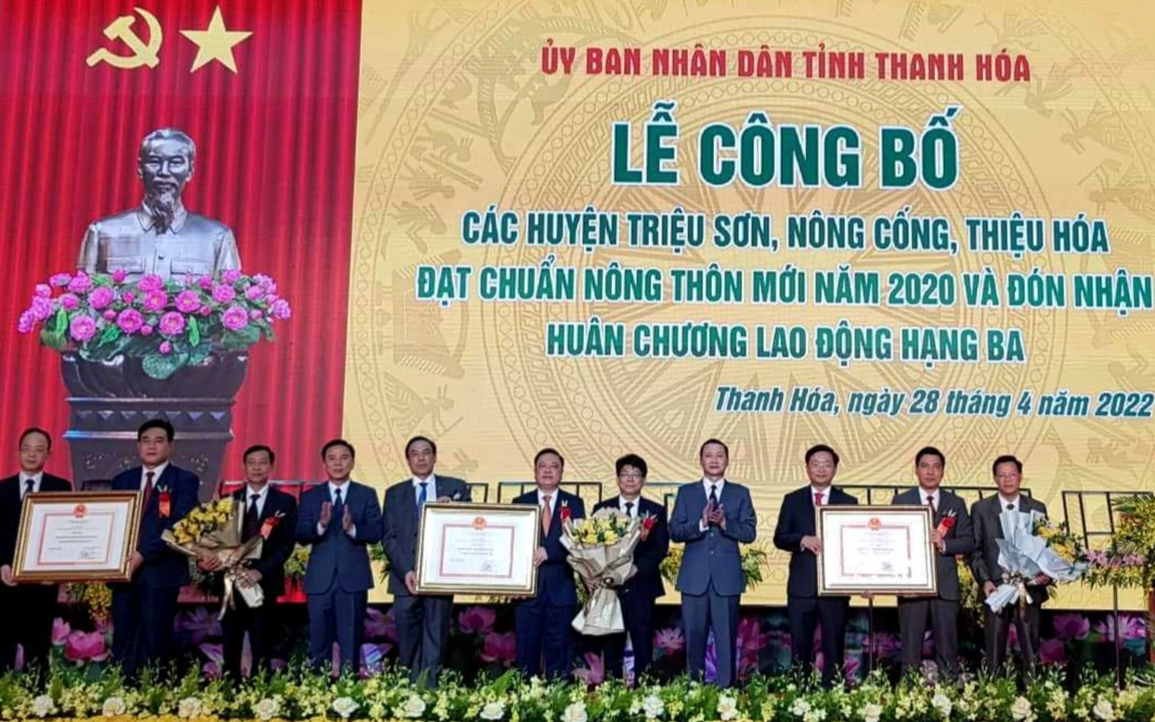 Thanh Hóa: Lễ công bố 3 huyện đạt chuẩn nông thôn mới - 1 Thanh Hóa: Lễ công bố 3 huyện đạt chuẩn nông thôn mới - 1