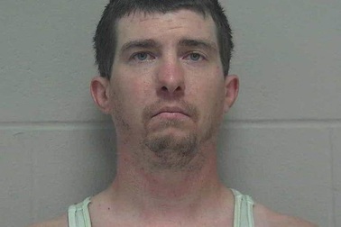 Gã biến thái đi tù vì sở thích làm tắc bồn cầu nhà vệ sinh nữ