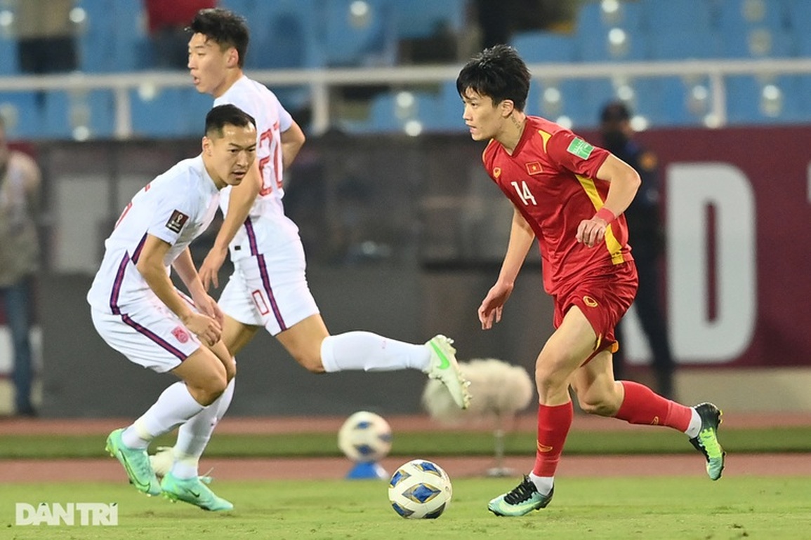 Hoàng Đức giành Quả bóng vàng nam Việt Nam 2021 - 3 Hoàng Đức giành Quả bóng vàng nam Việt Nam 2021 - 3