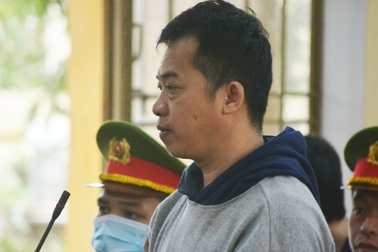 Tranh chấp đất đai, đánh hàng xóm suýt tử vong