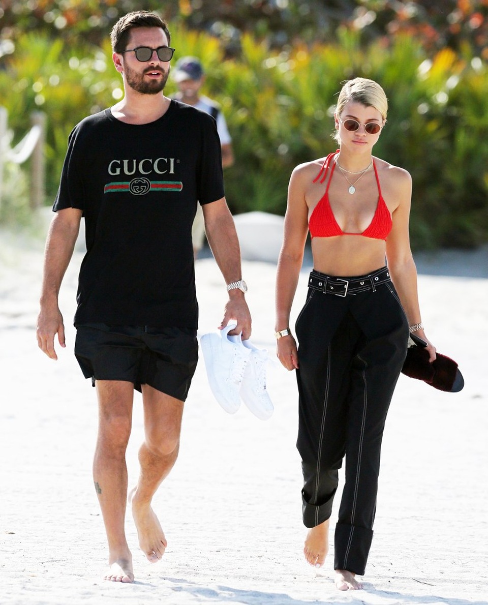 Bạn gái mới bốc lửa của tay chơi Scott Disick - 8 Bạn gái mới bốc lửa của tay chơi Scott Disick - 8