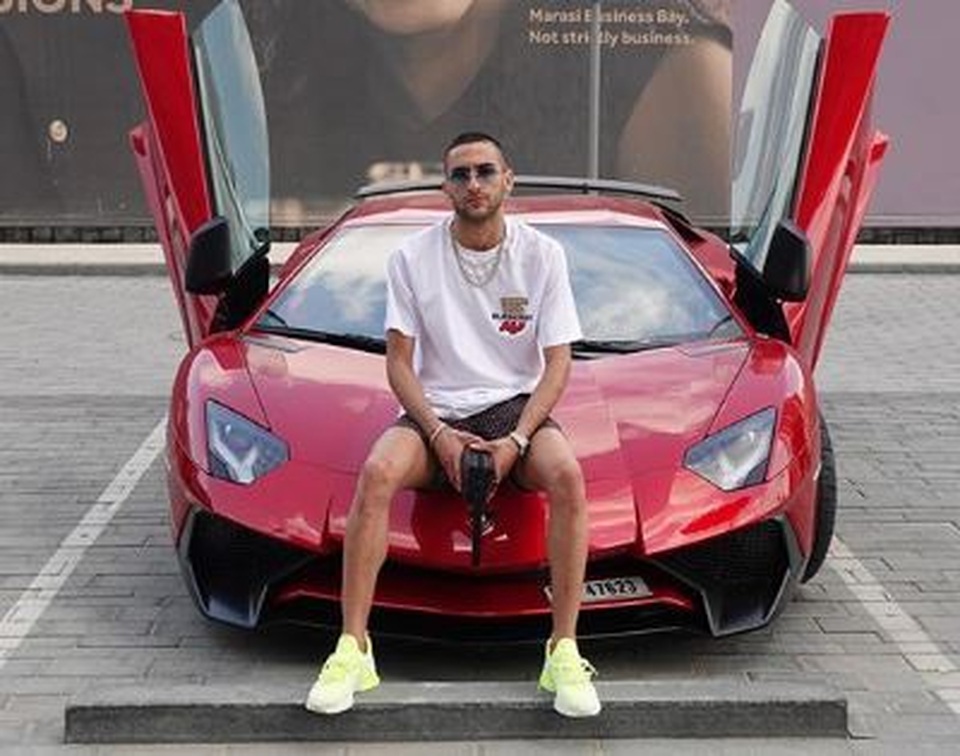 Tân binh Chelsea tậu xe mới gần 5 tỷ đồng - 3 Tân binh Chelsea tậu xe mới gần 5 tỷ đồng - 3