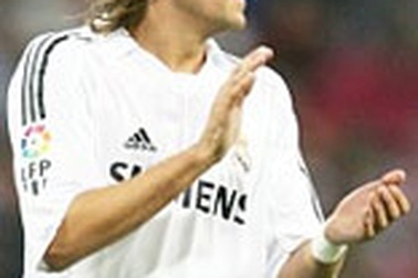 Woodgate được bật đèn xanh rời Real