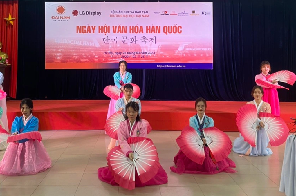 Chuyên gia nói về cơn khát nhân lực tiếng Hàn - 2 Chuyên gia nói về cơn khát nhân lực tiếng Hàn - 2