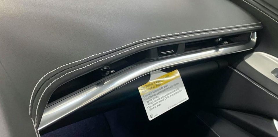 Tuyệt phẩm Corvette 2020 gây thất vọng vì đường chỉ may ngoằn ngoèo - 1 Tuyệt phẩm Corvette 2020 gây thất vọng vì đường chỉ may ngoằn ngoèo - 1