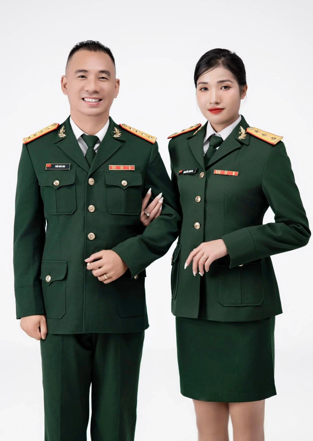 Nữ thượng úy từng hoãn cưới đấu SEA Games chụp ảnh cưới với chồng quân nhân - 4 Nữ thượng úy từng hoãn cưới đấu SEA Games chụp ảnh cưới với chồng quân nhân - 4
