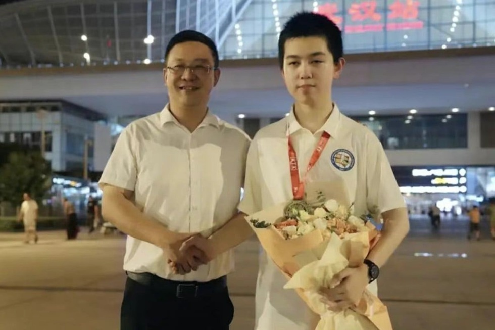 Nam sinh bại não trở thành hiện tượng của cuộc thi Olympic toán quốc tế