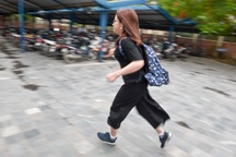 Thi THPT quốc gia 2019: Thí sinh đến muộn "chạy marathon" vào trường nhận phòng thi