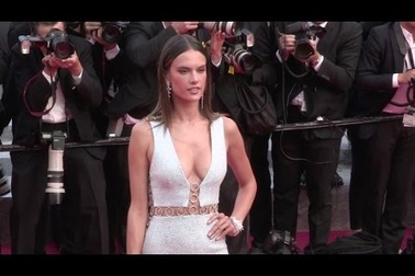 Alessandra Ambrosio dự LHP Cannes