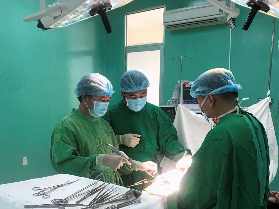 Cô gái trẻ bị u quái âm thầm gặm nhấm trung thất - 2 Cô gái trẻ bị u quái âm thầm gặm nhấm trung thất - 2