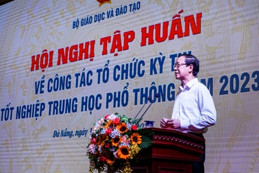 Thứ trưởng Bộ GD&ĐT lưu ý lựa chọn nhân sự tham gia kỳ thi tốt nghiệp THPT