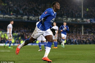 Lukaku vượt Sanchez trong cuộc đua vua phá lưới Premier League