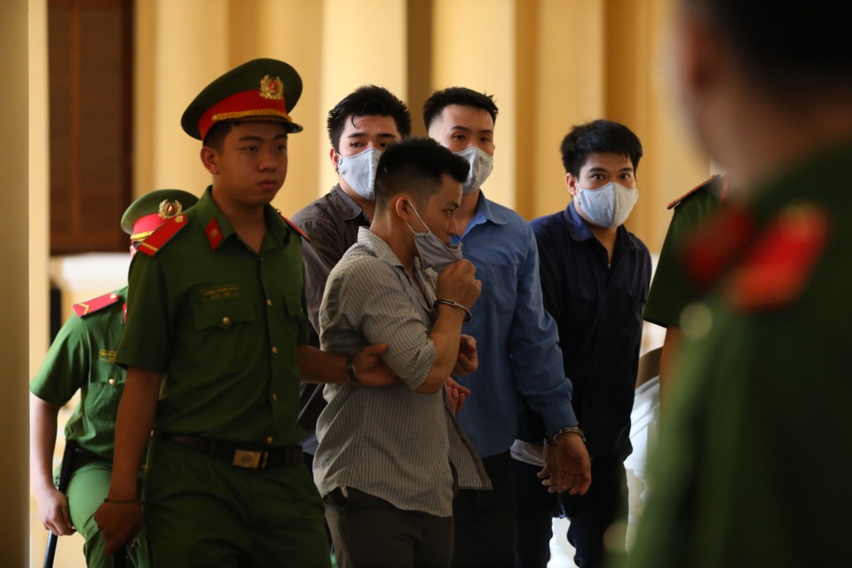 Những trợ thủ của Tuấn khỉ khai gì tại tòa? - 5 Những trợ thủ của Tuấn khỉ khai gì tại tòa? - 5